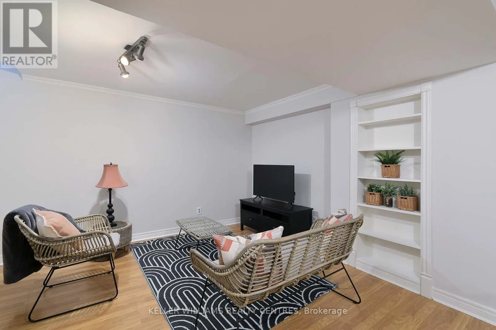 108 MUGFORD ROAD