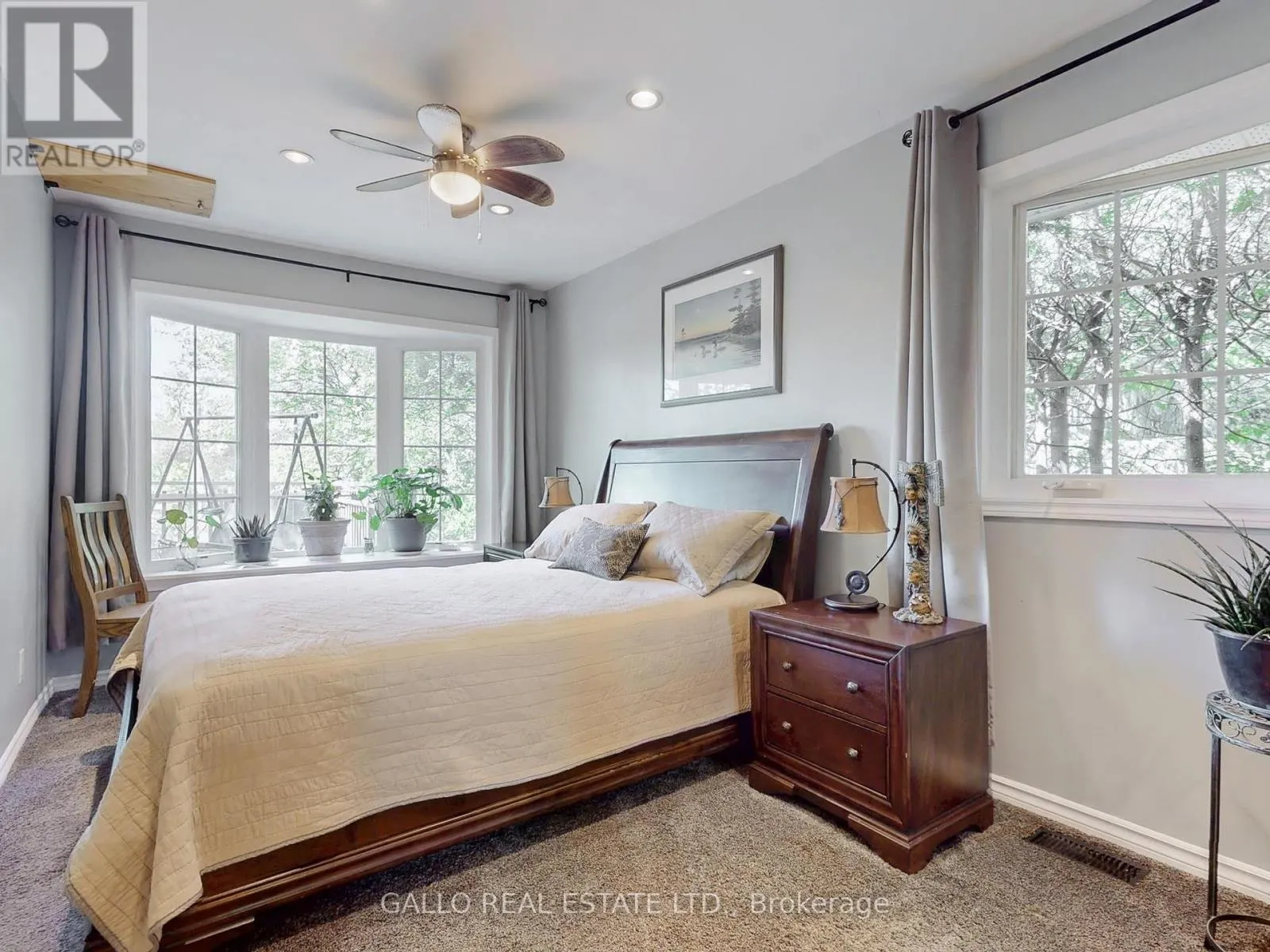 37 WINDSOR DRIVE