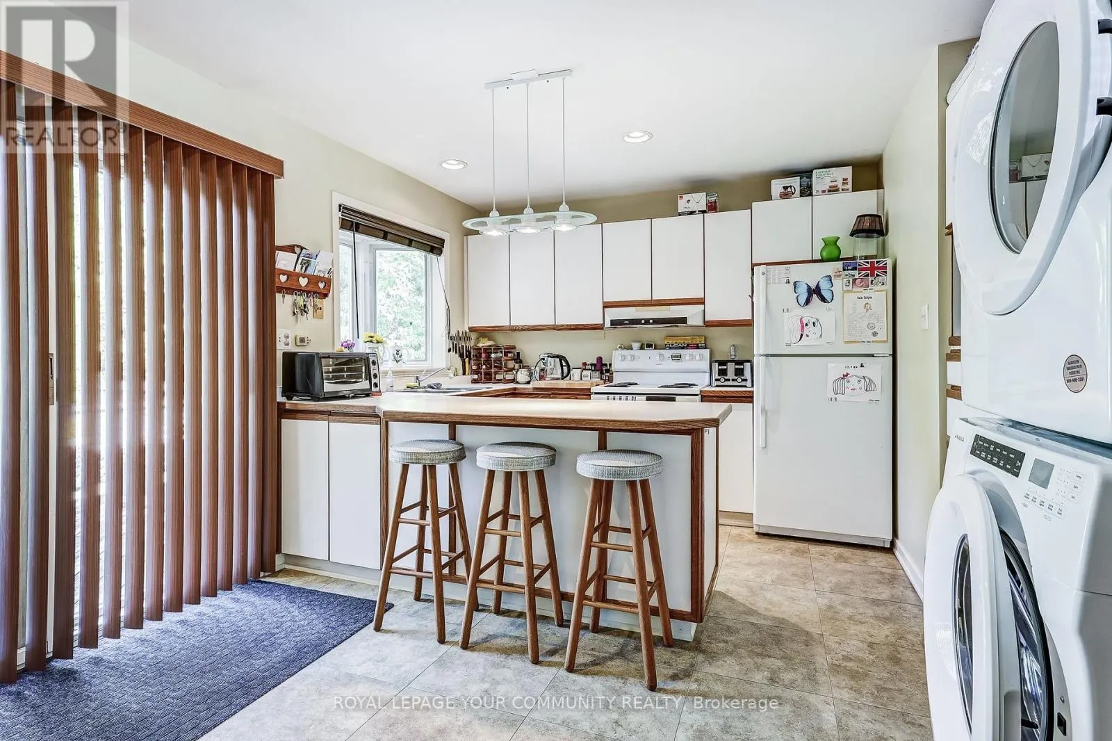 2 ROUGECREST DRIVE