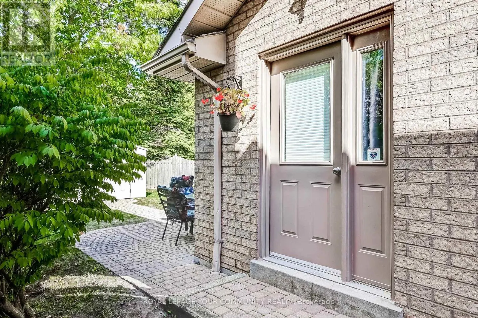 2 ROUGECREST DRIVE