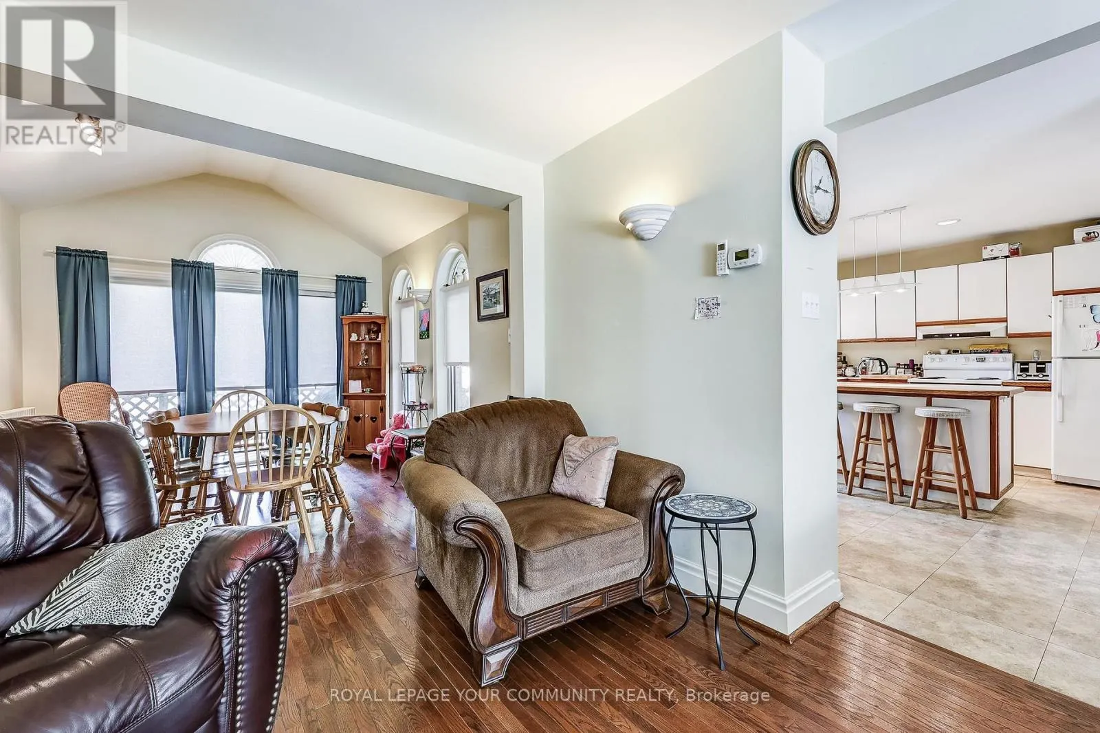 2 ROUGECREST DRIVE