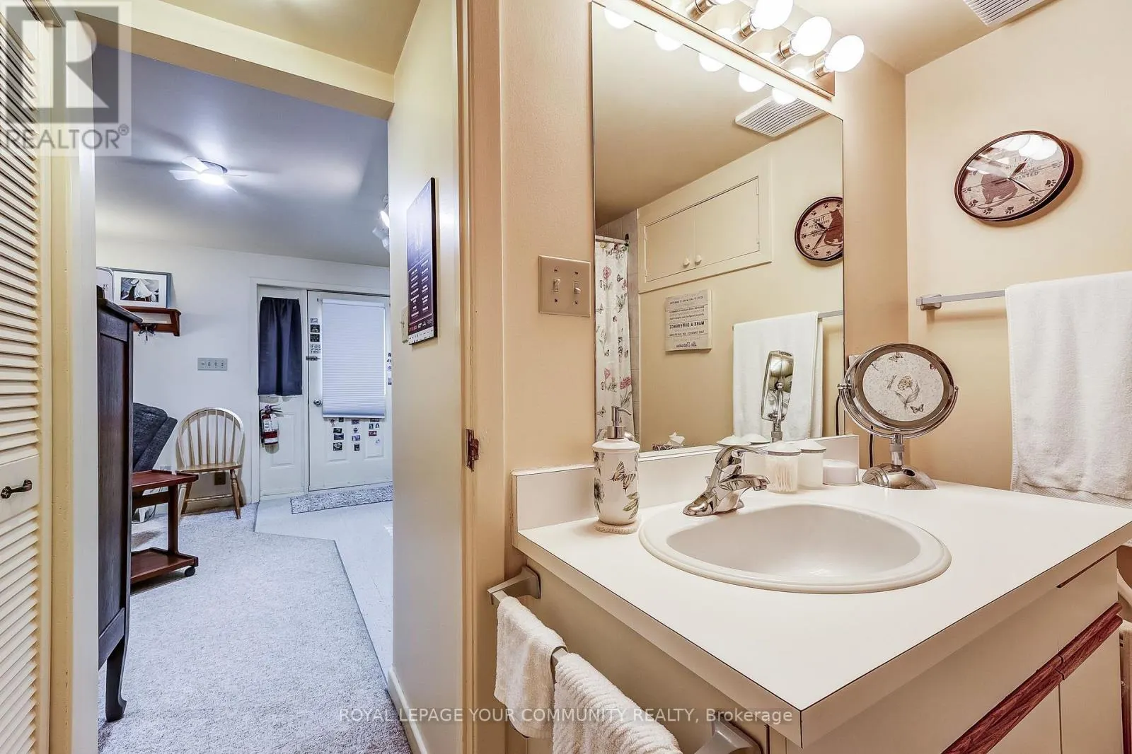 2 ROUGECREST DRIVE