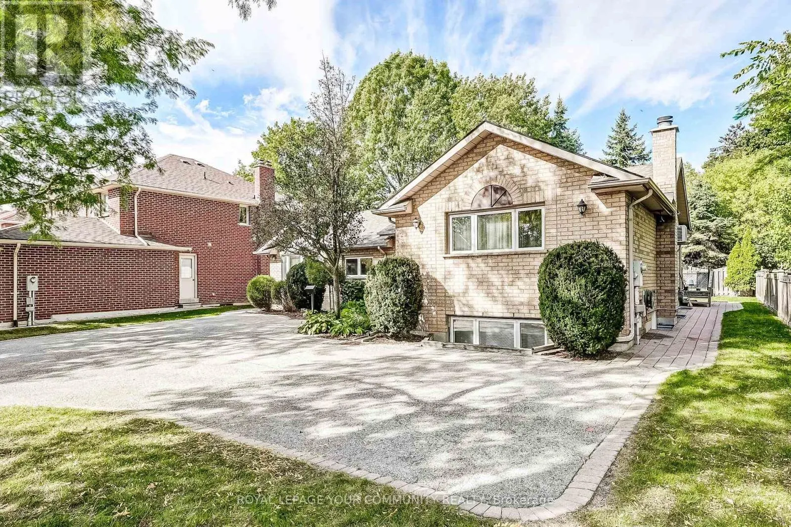 2 ROUGECREST DRIVE