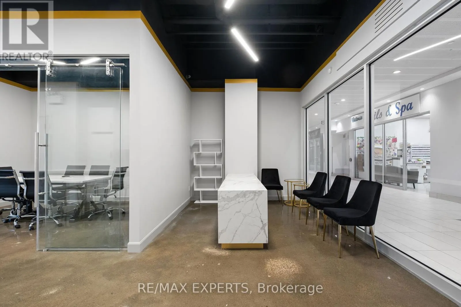207 - 7777 WESTON ROAD