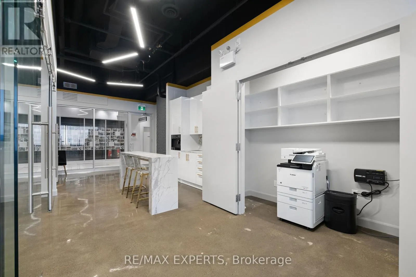 207 - 7777 WESTON ROAD