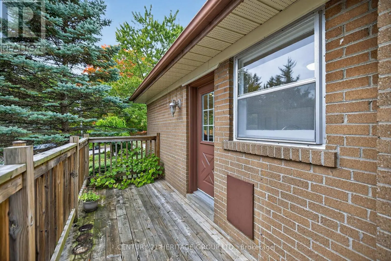 49 BAYVIEW PARKWAY