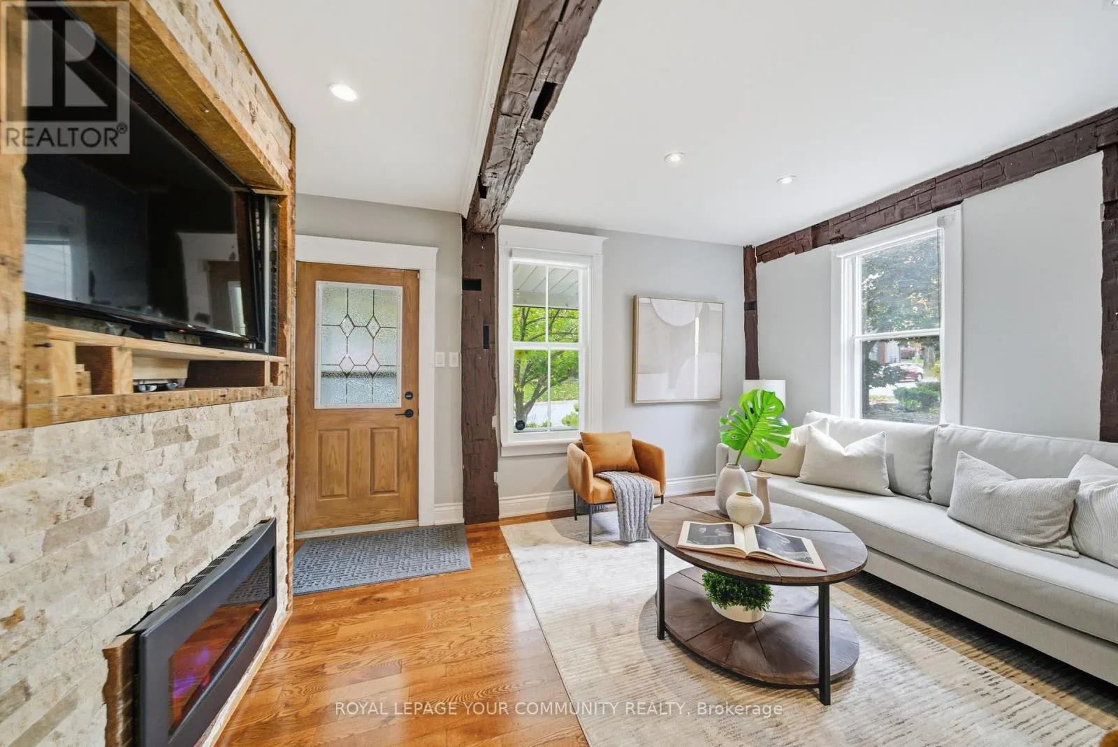 30 ELIZABETH STREET S