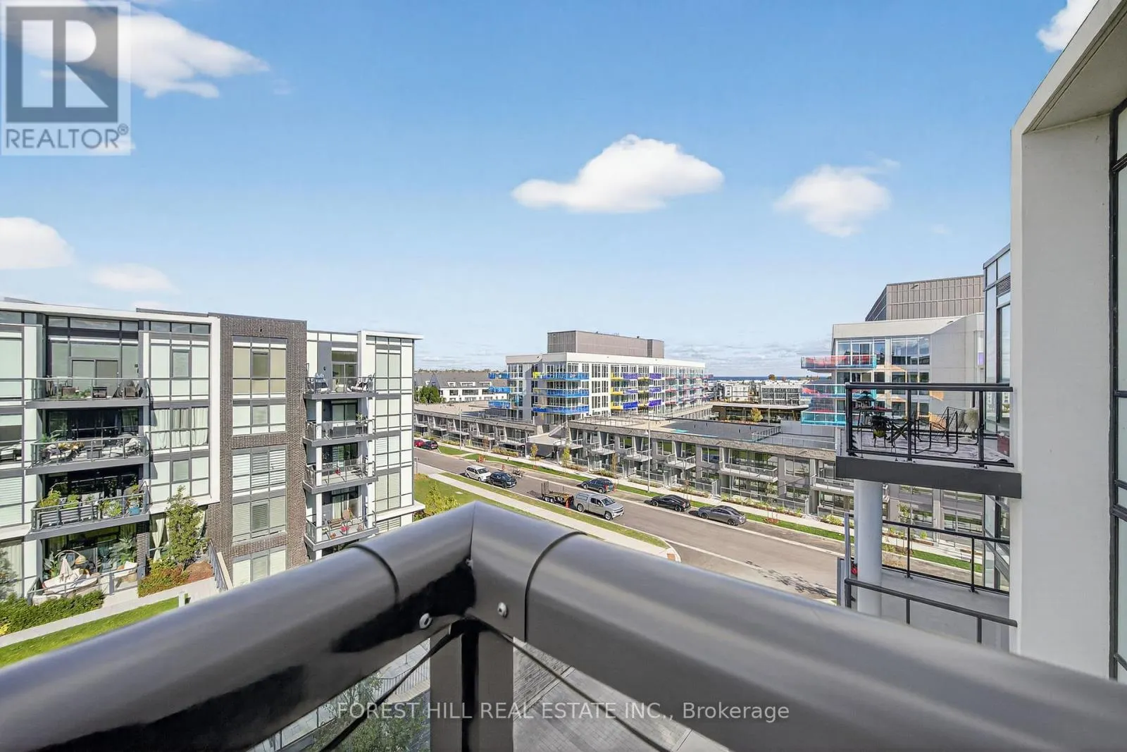 435 - 415 SEA RAY AVENUE