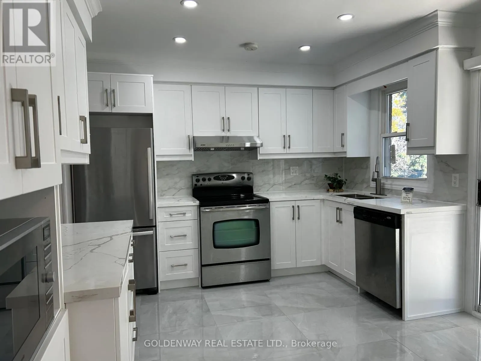 271 IREDALE ROAD