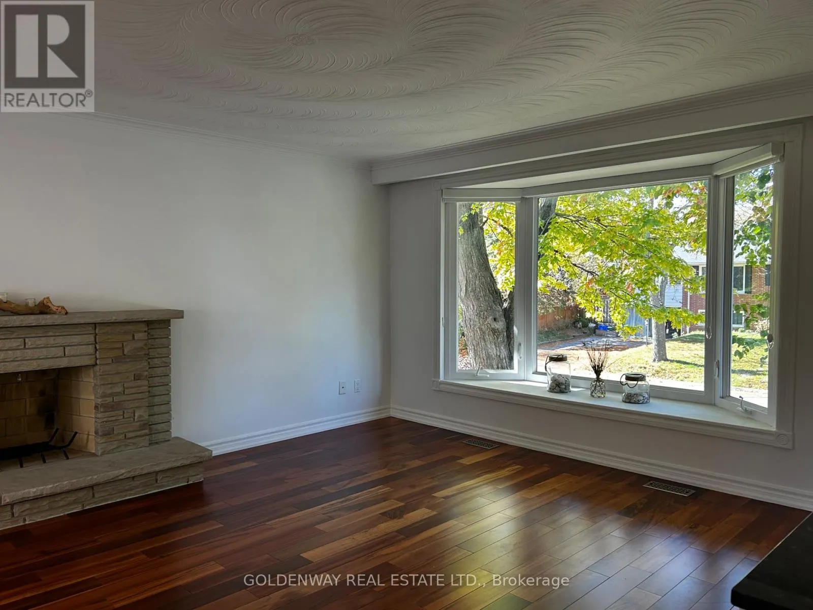 271 IREDALE ROAD