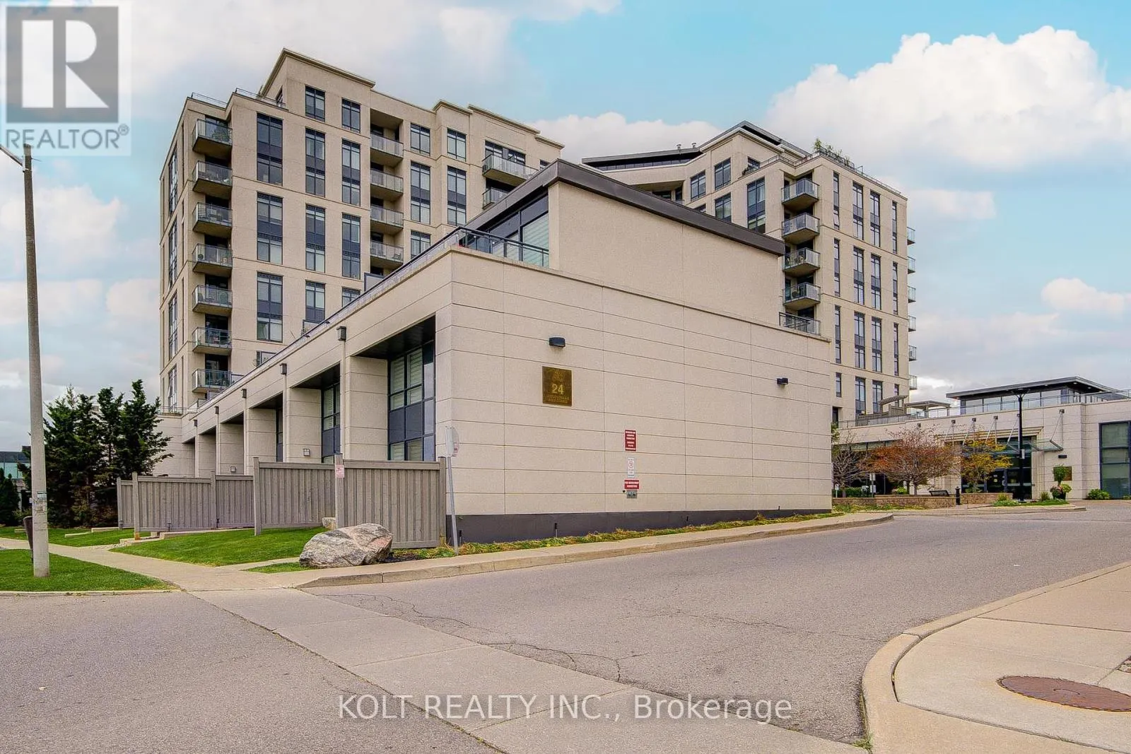 PH1013 - 24 WOODSTREAM BOULEVARD