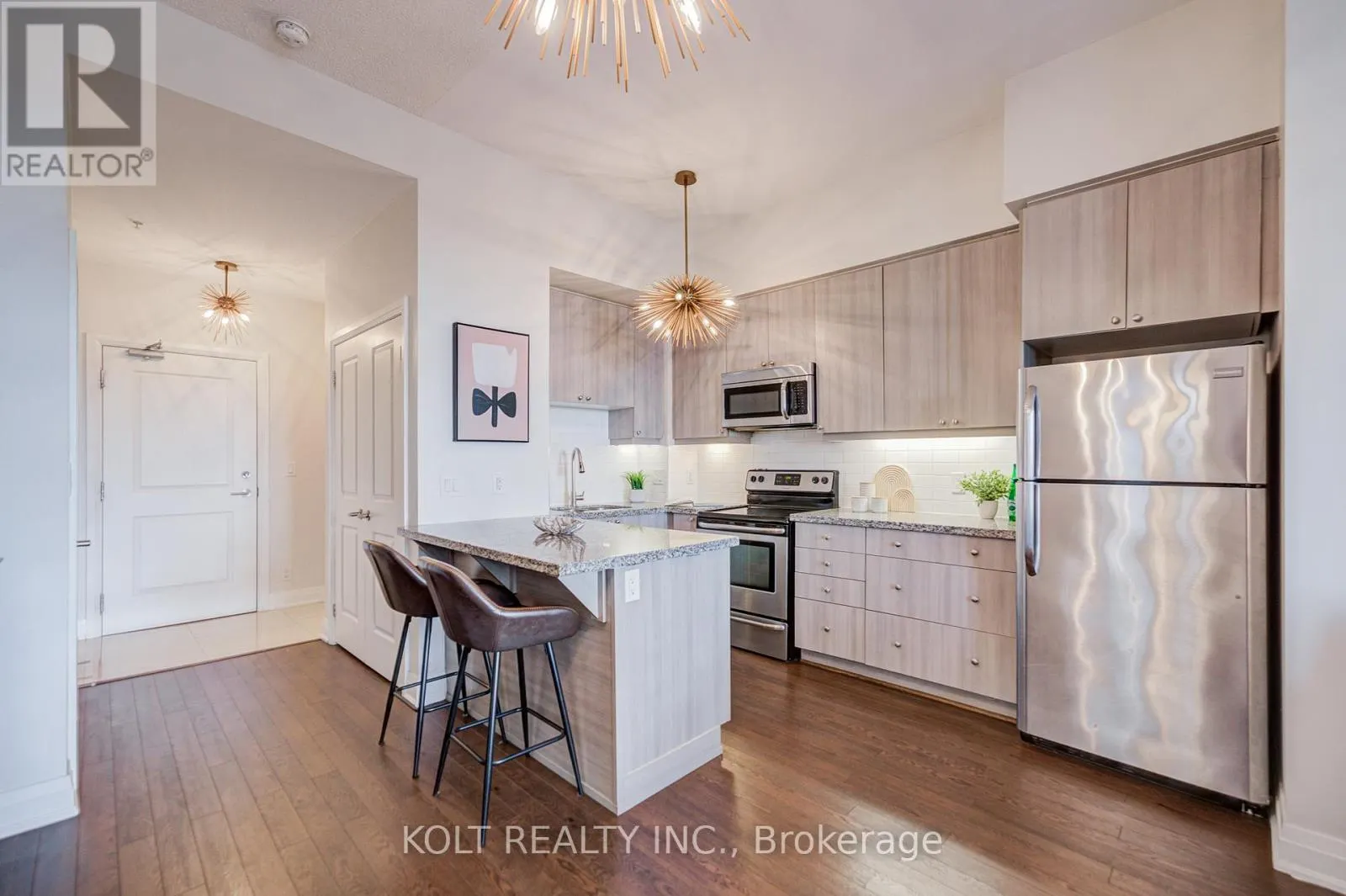 PH1013 - 24 WOODSTREAM BOULEVARD
