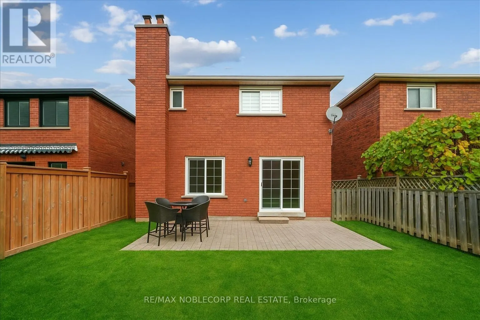 31 MOUNTFIELD CRESCENT