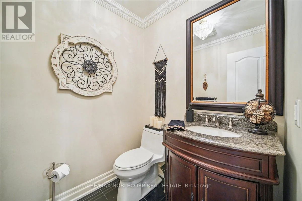 31 MOUNTFIELD CRESCENT