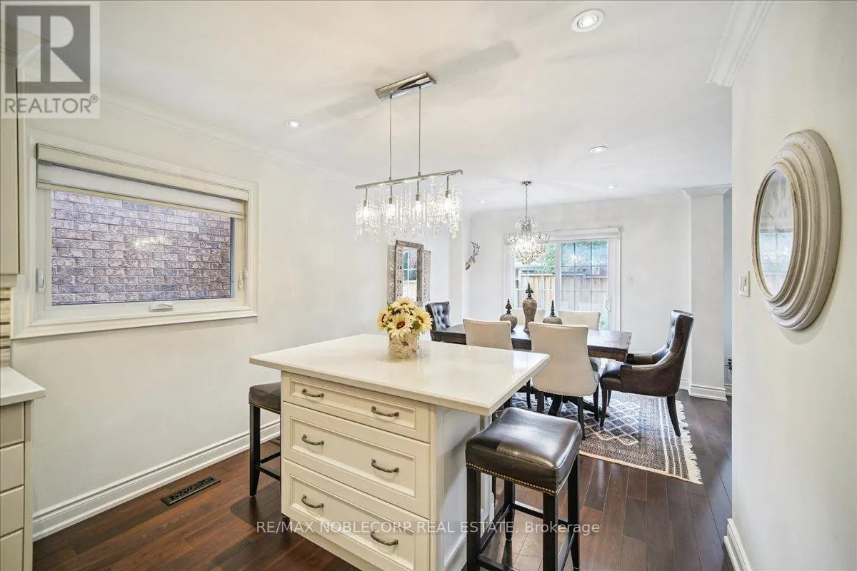 31 MOUNTFIELD CRESCENT