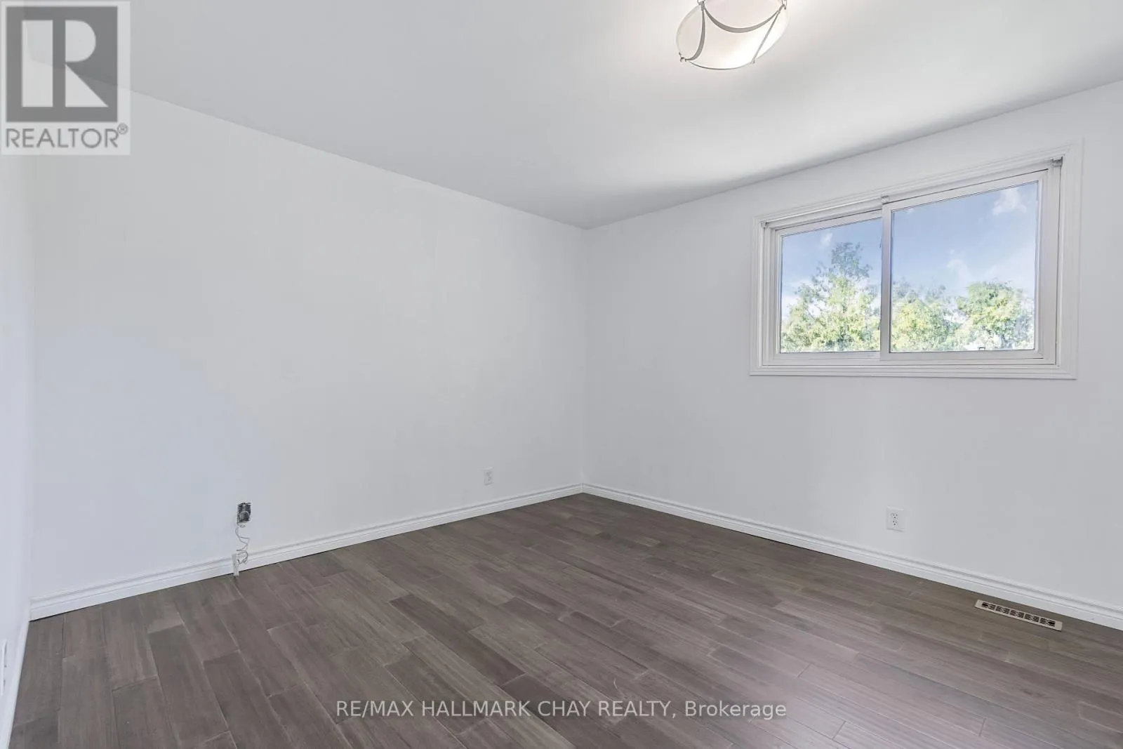 492 BRITANNIA AVENUE