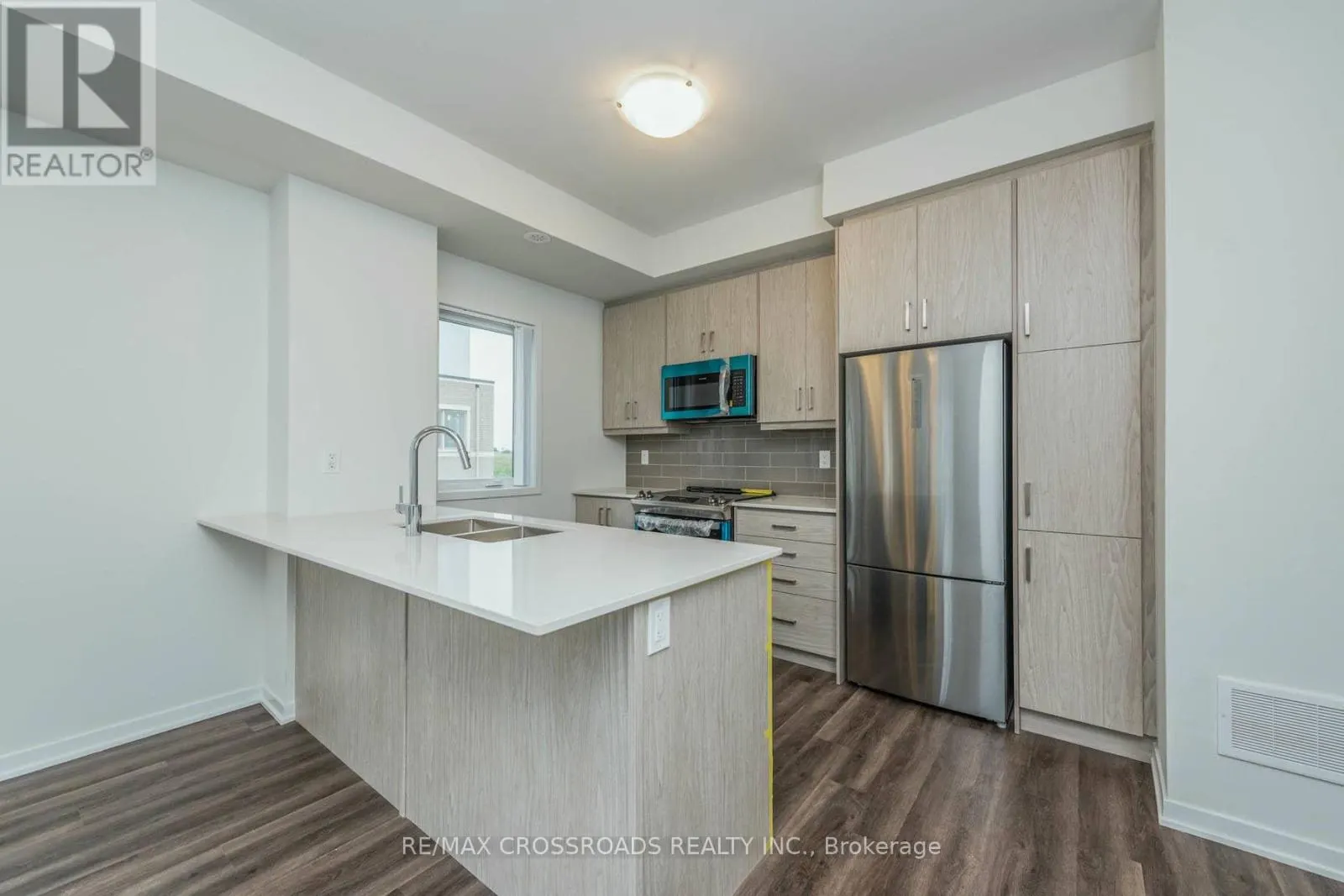 292 - 140 HONEYCRISP CRESCENT