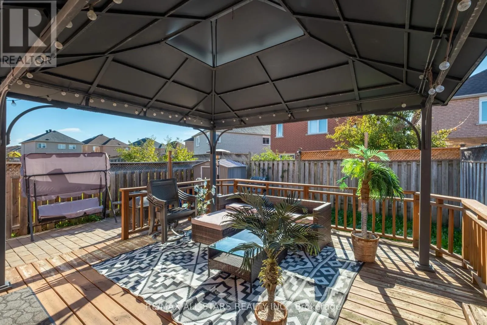 211 SOPHIA ROAD