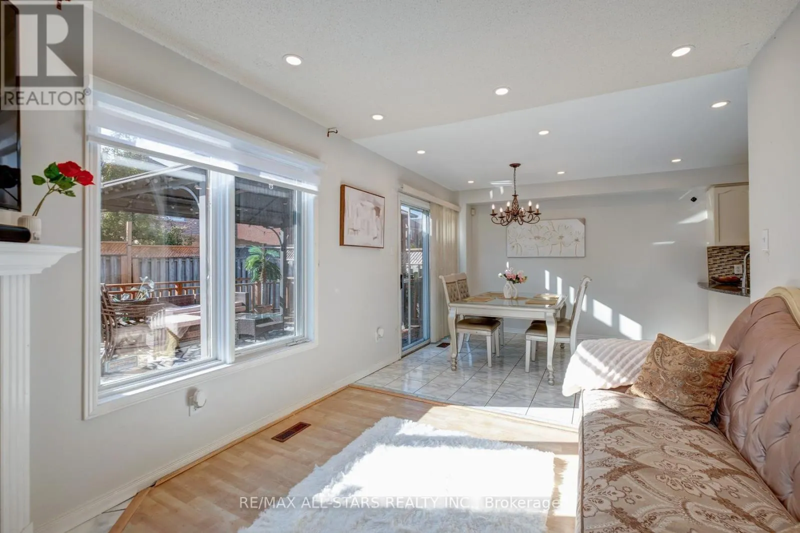 211 SOPHIA ROAD