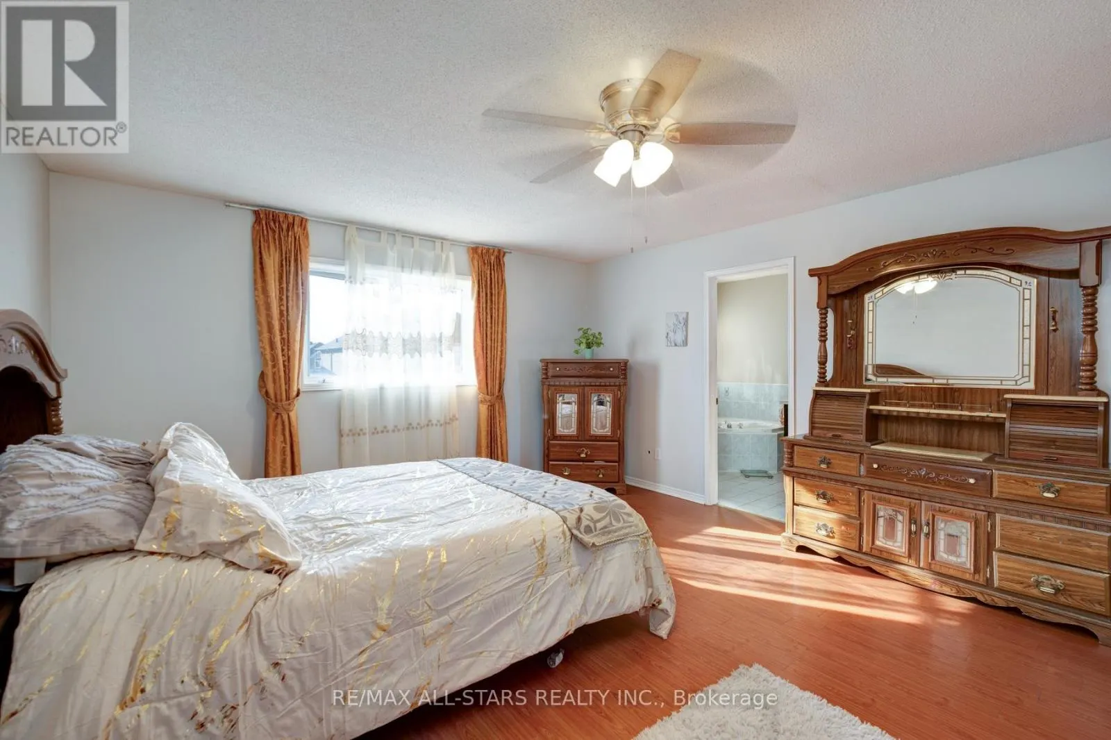 211 SOPHIA ROAD