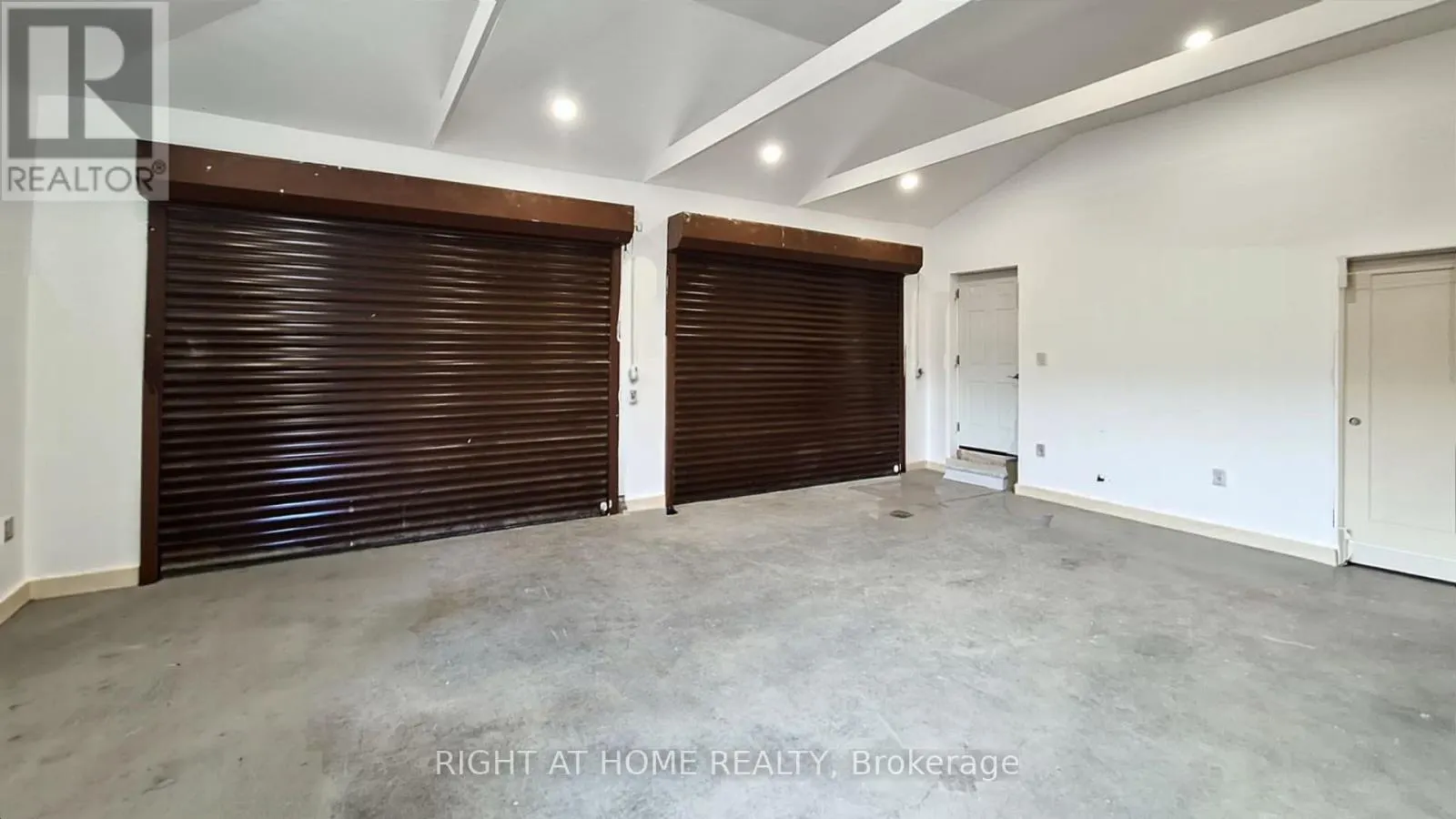 5 GLENDALE AVENUE