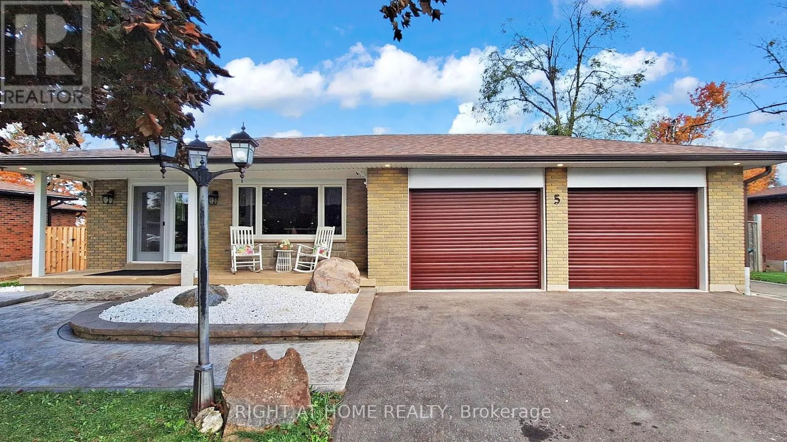 5 GLENDALE AVENUE