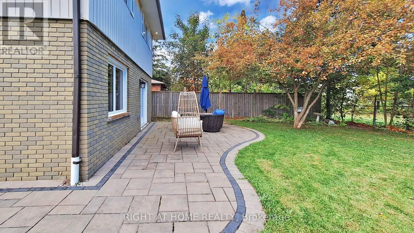 5 GLENDALE AVENUE