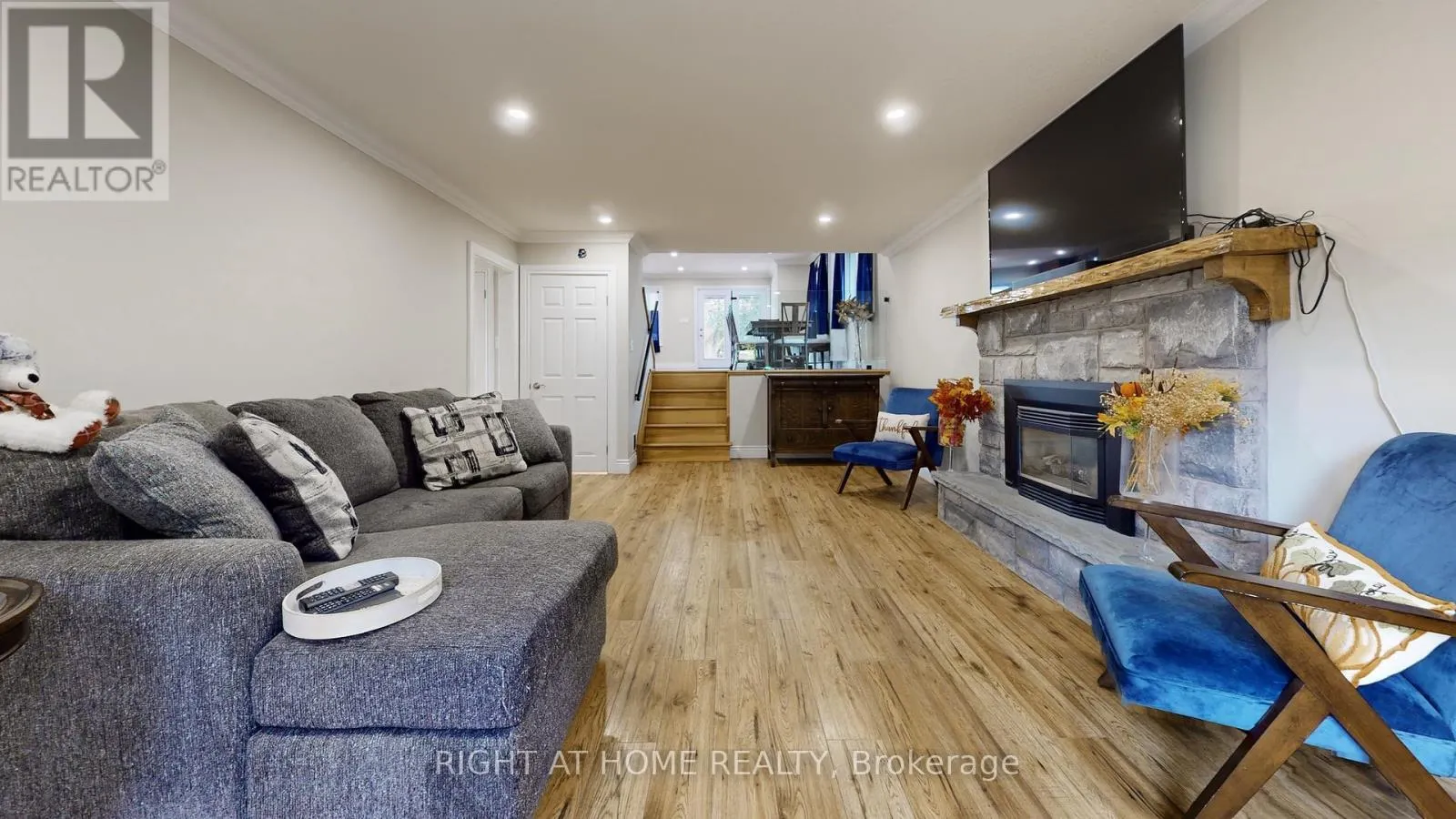 5 GLENDALE AVENUE