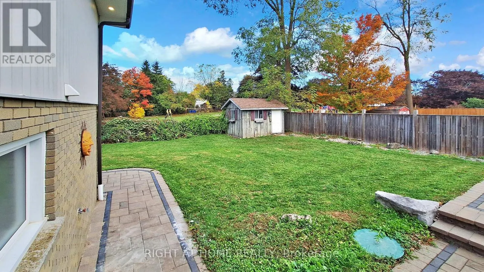 5 GLENDALE AVENUE