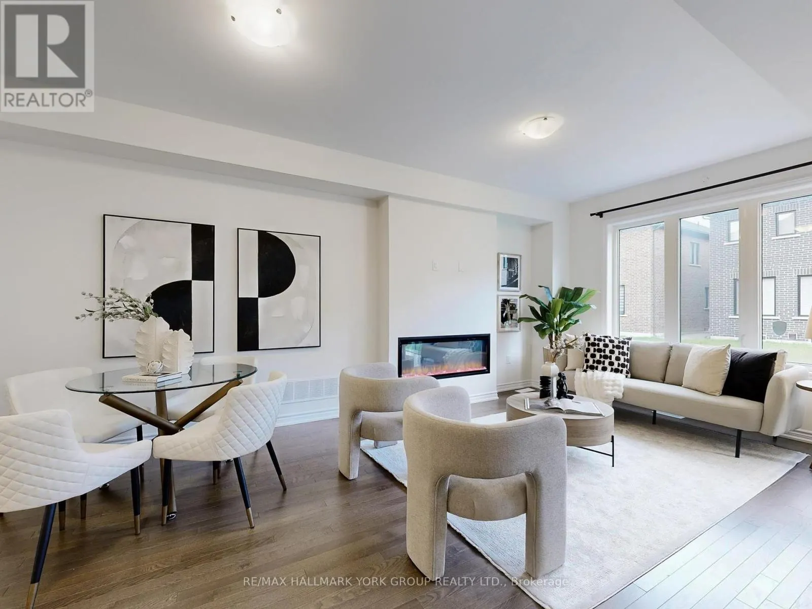 42 BLICK CRESCENT