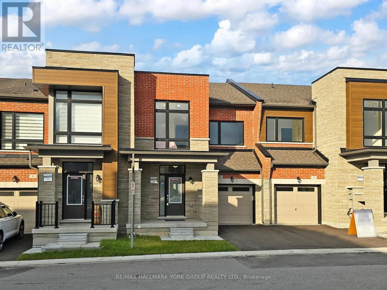 42 BLICK CRESCENT