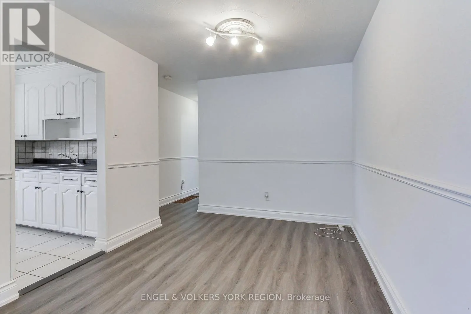 106 SHELDON AVENUE