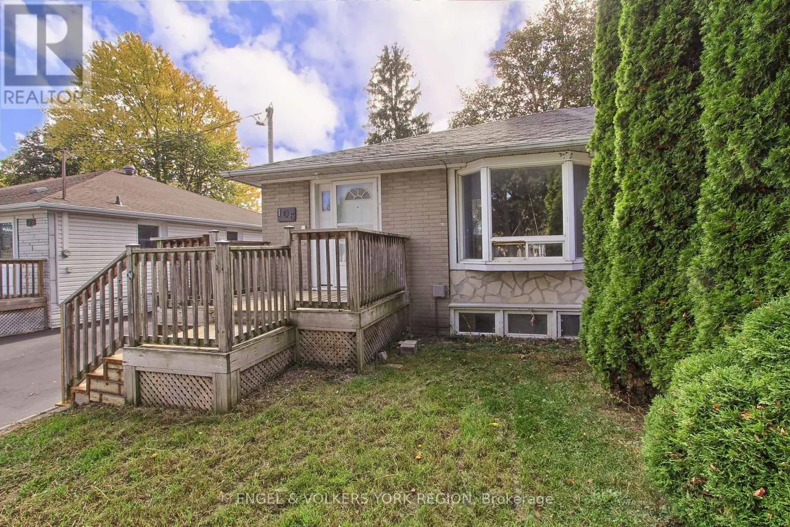 106 SHELDON AVENUE