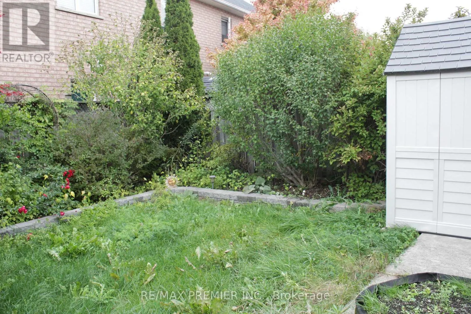 MAIN FL - 262 ISACC MURRAY AVENUE