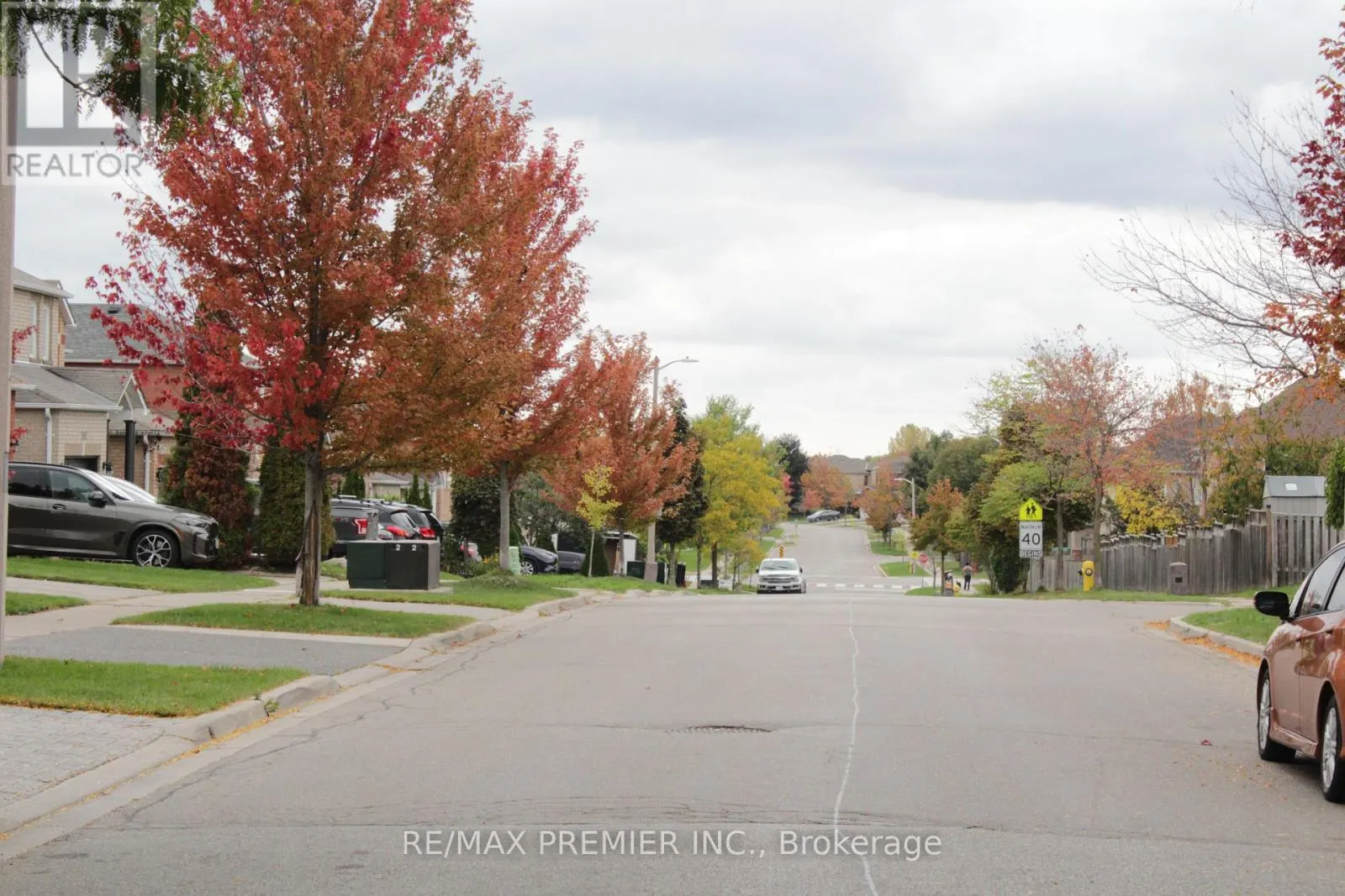 MAIN FL - 262 ISACC MURRAY AVENUE