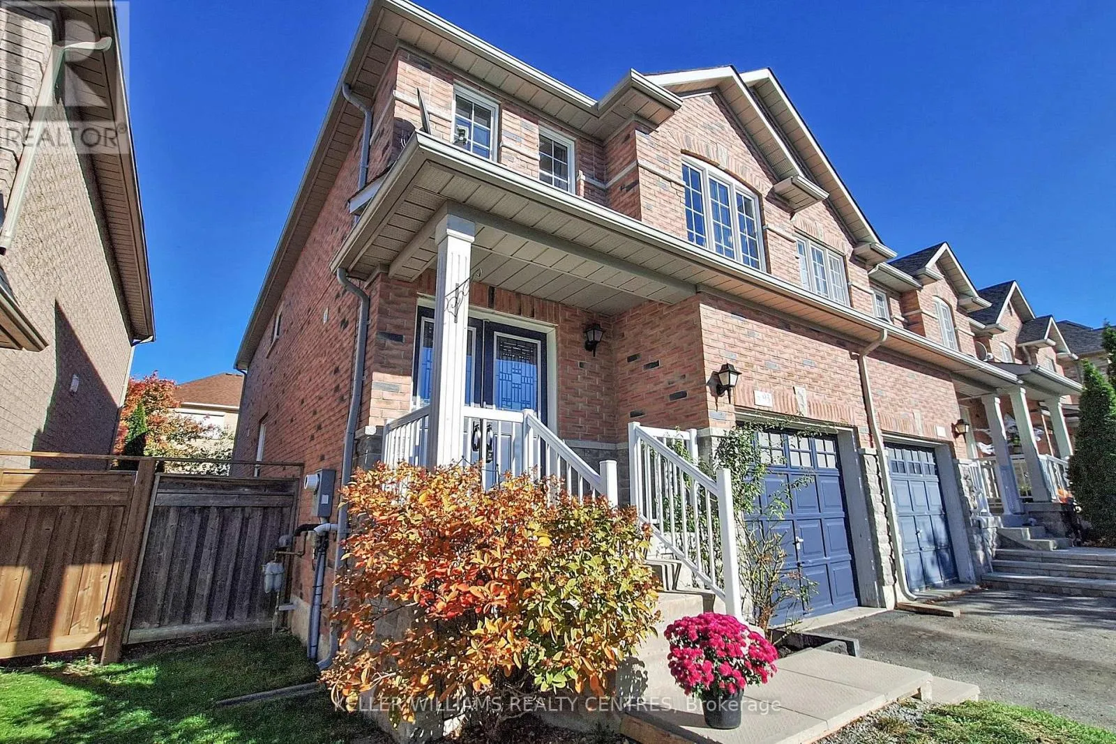 93 BARR CRESCENT