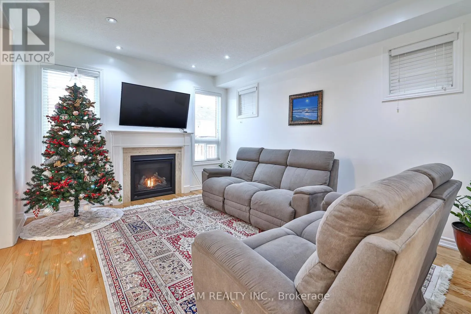 61 LAMPKIN STREET