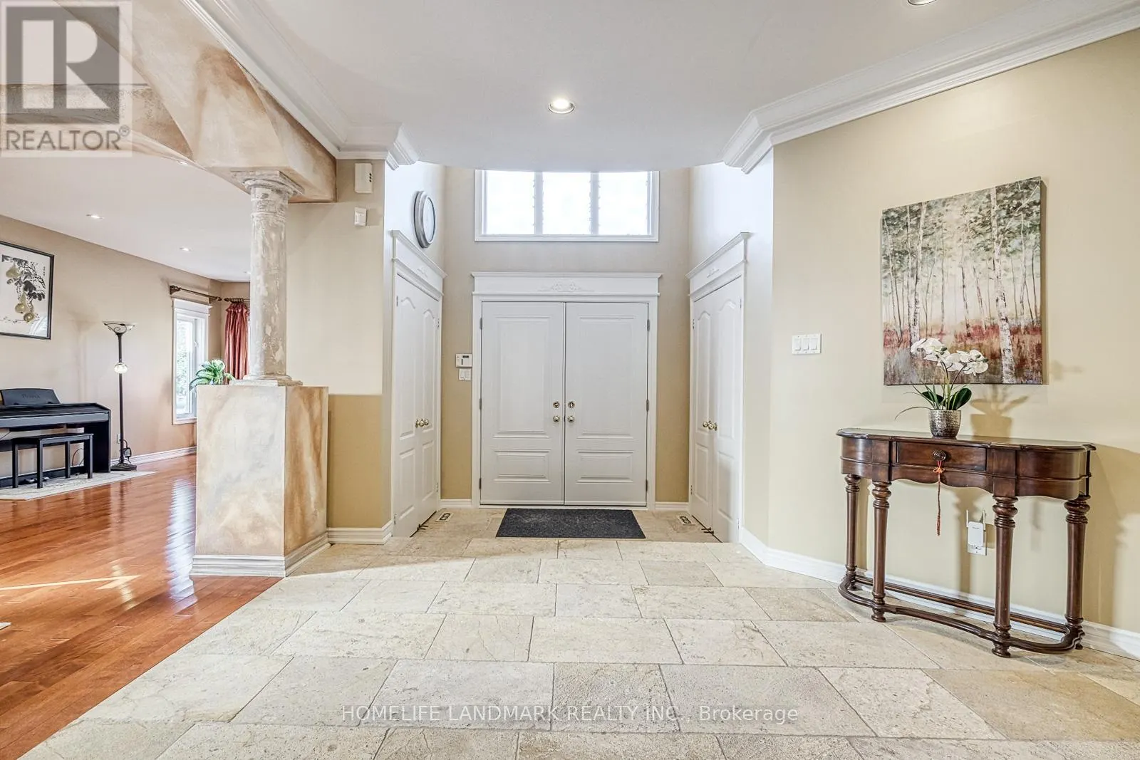 9 CHANTILLY CRESCENT