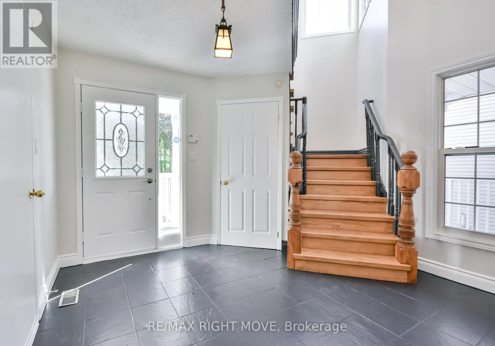 949 LINDEN STREET