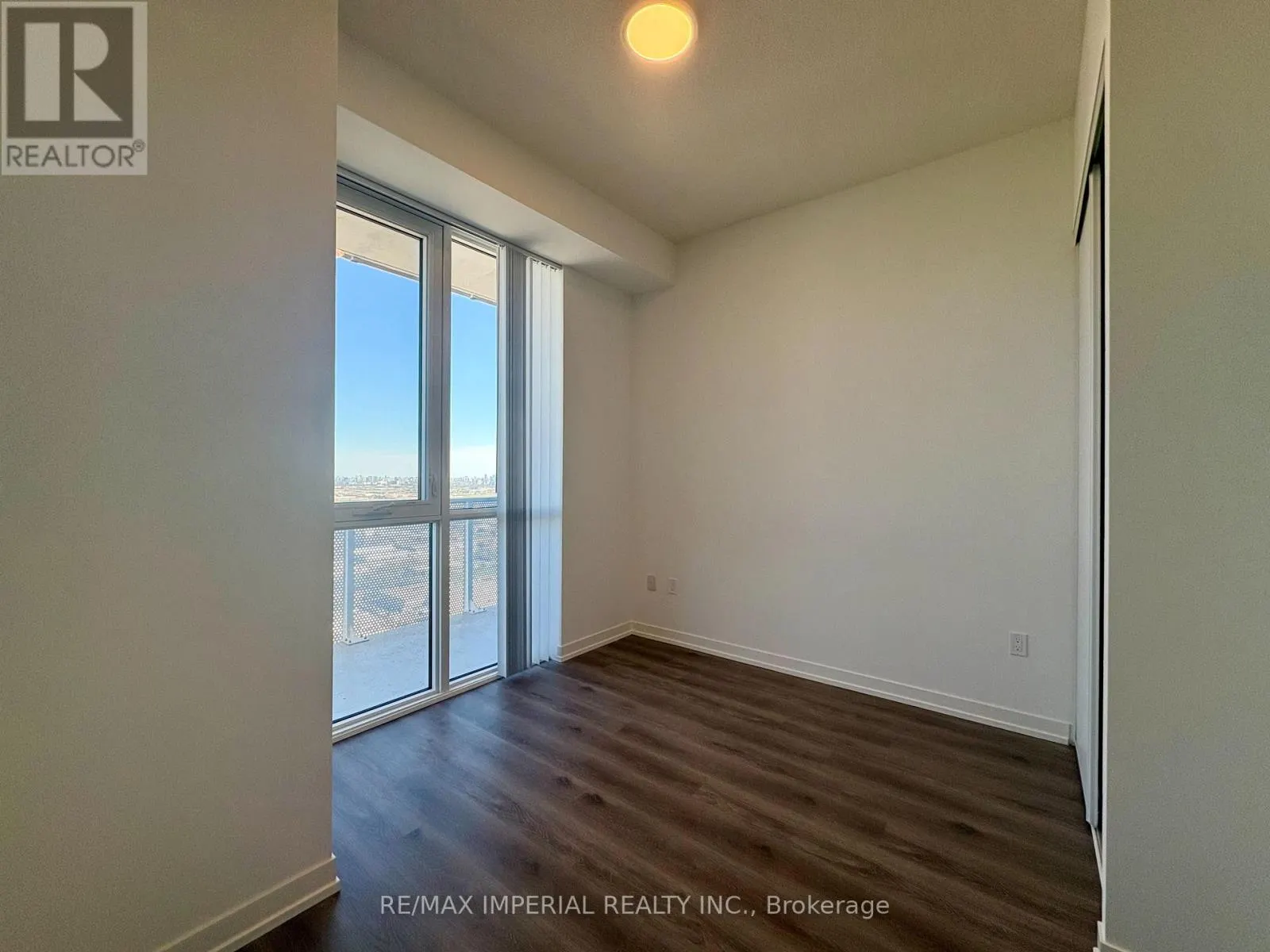 4607 - 28 INTERCHANGE WAY