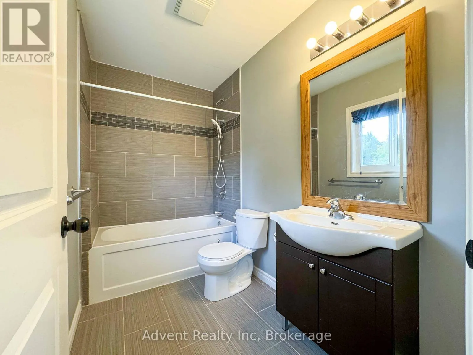 49 BRENTWOOD ROAD