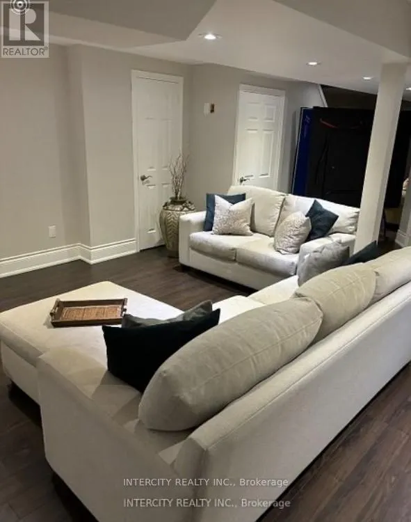 110 LIO AVENUE
