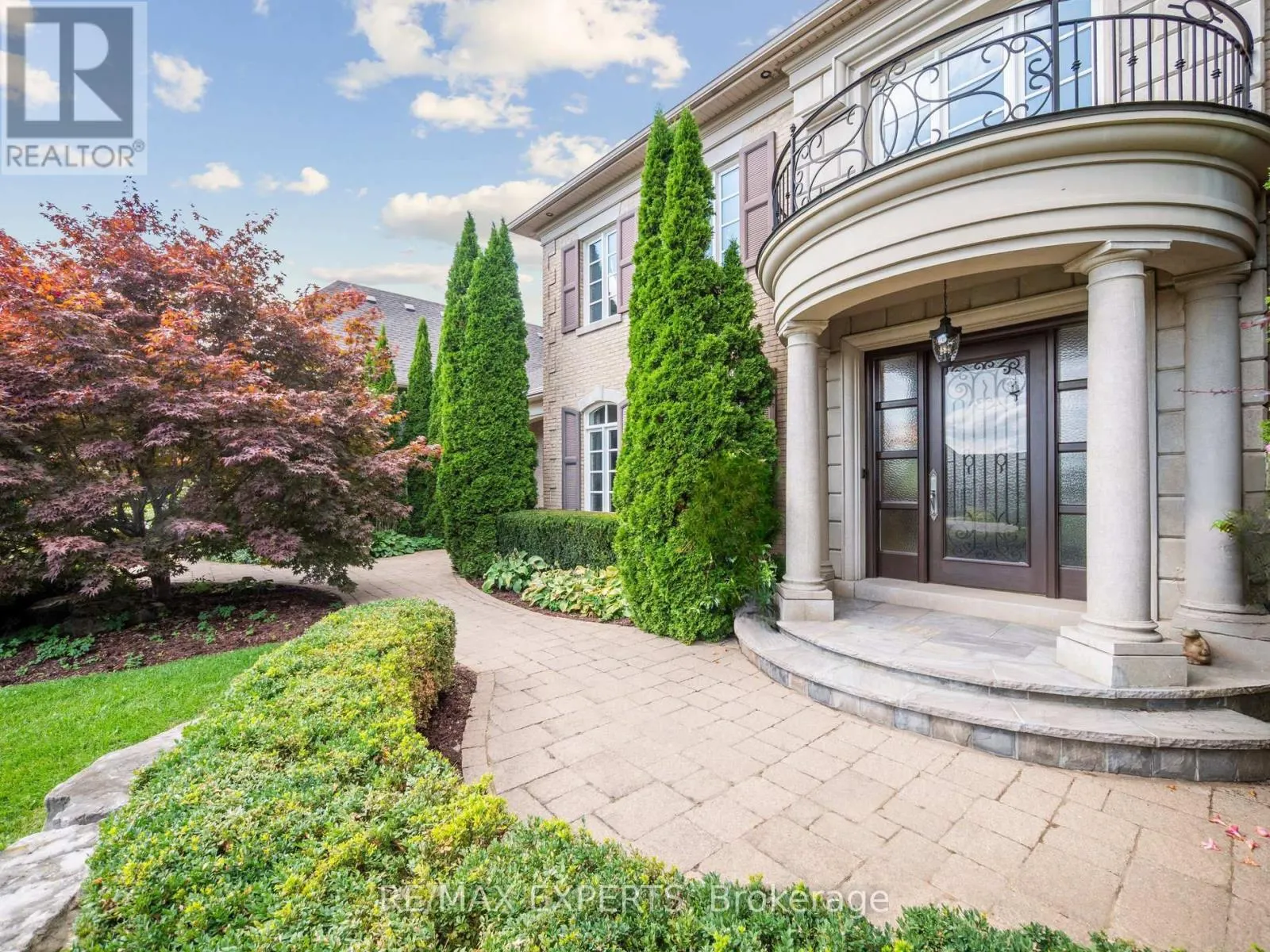 105 EDEN VALE DRIVE SE