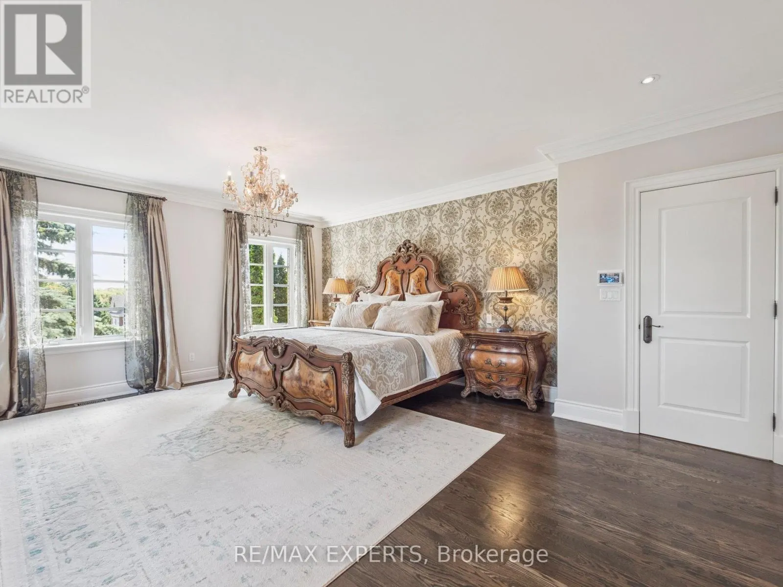 105 EDEN VALE DRIVE SE