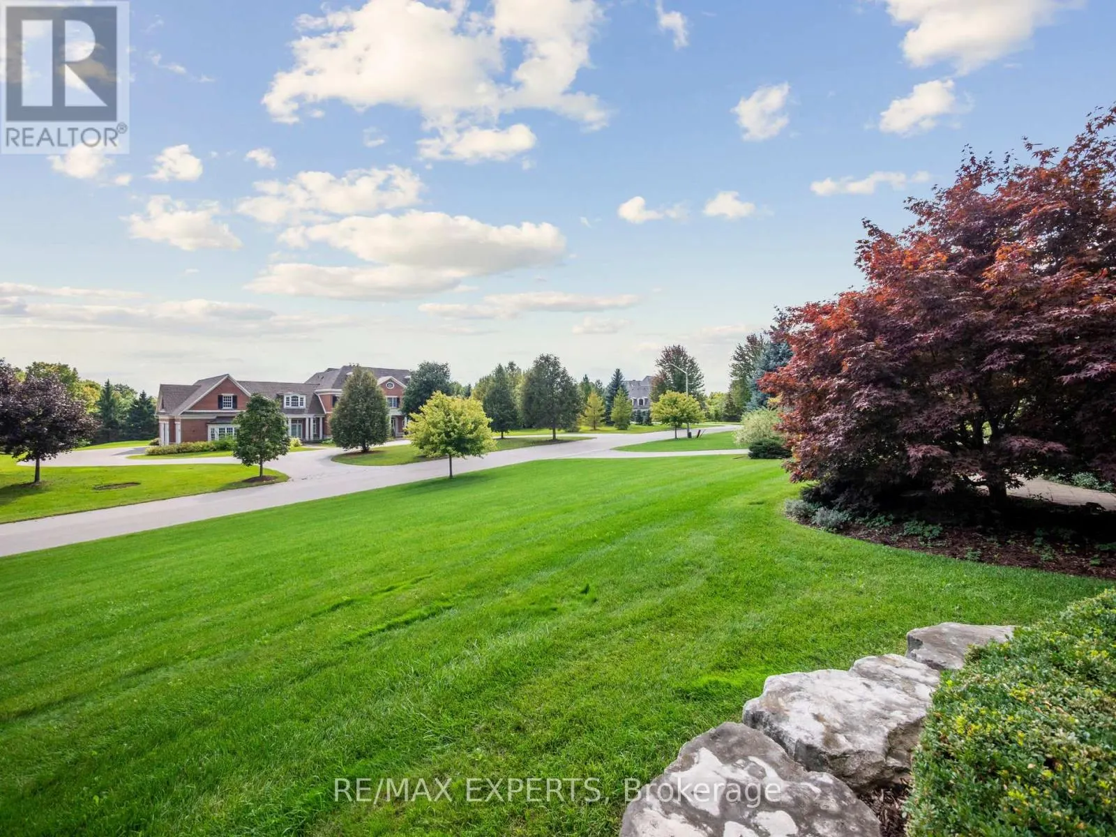 105 EDEN VALE DRIVE SE