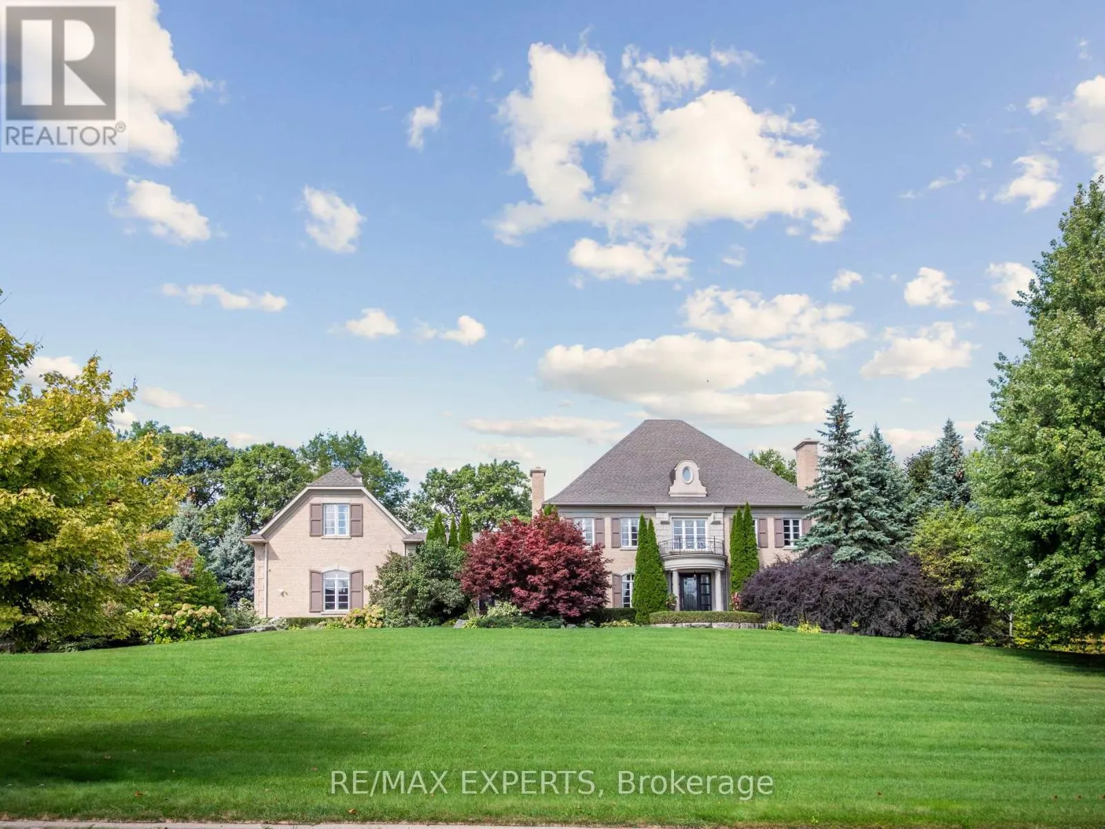 105 EDEN VALE DRIVE SE