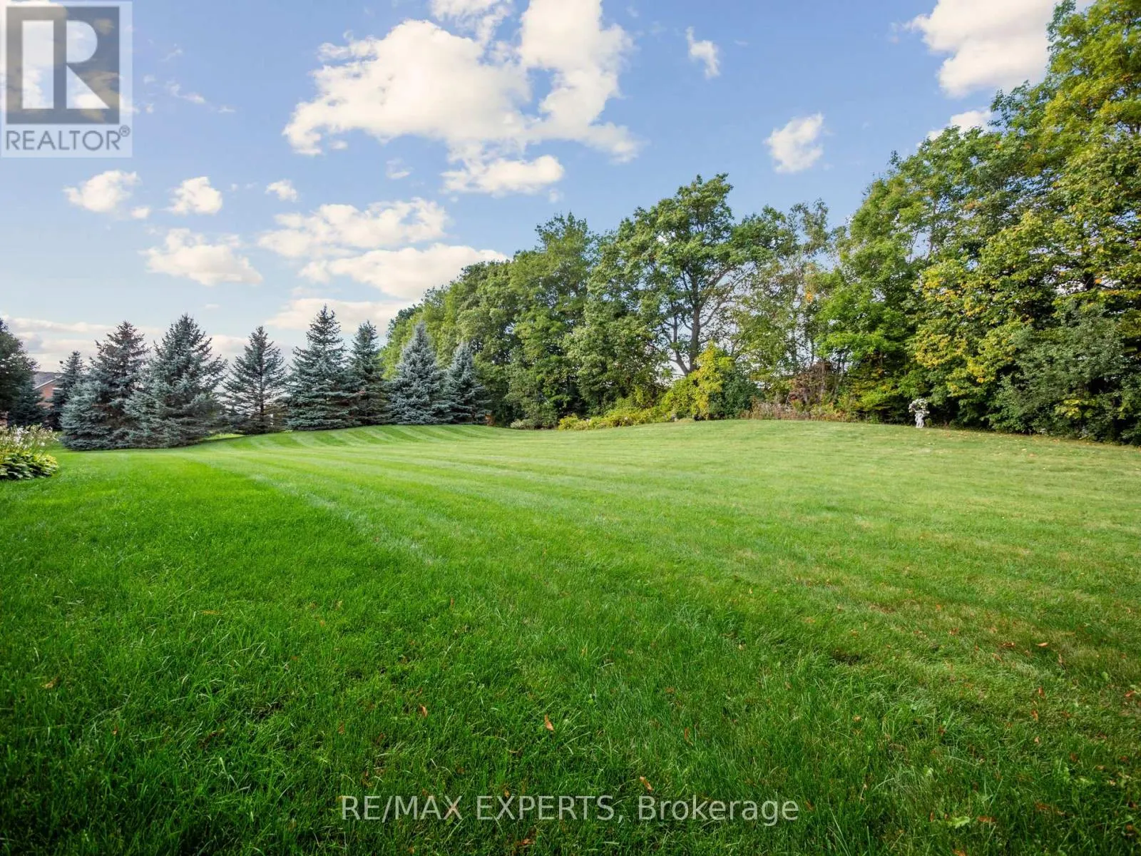 105 EDEN VALE DRIVE SE