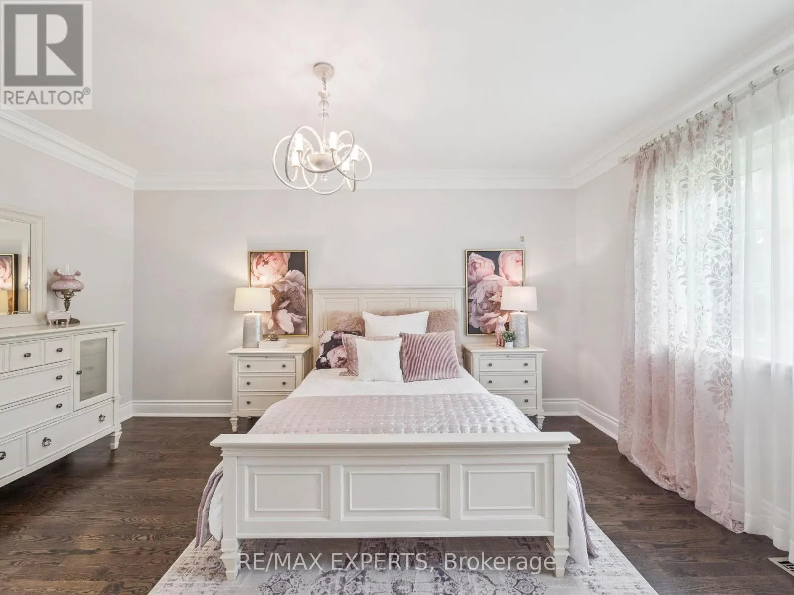 105 EDEN VALE DRIVE SE