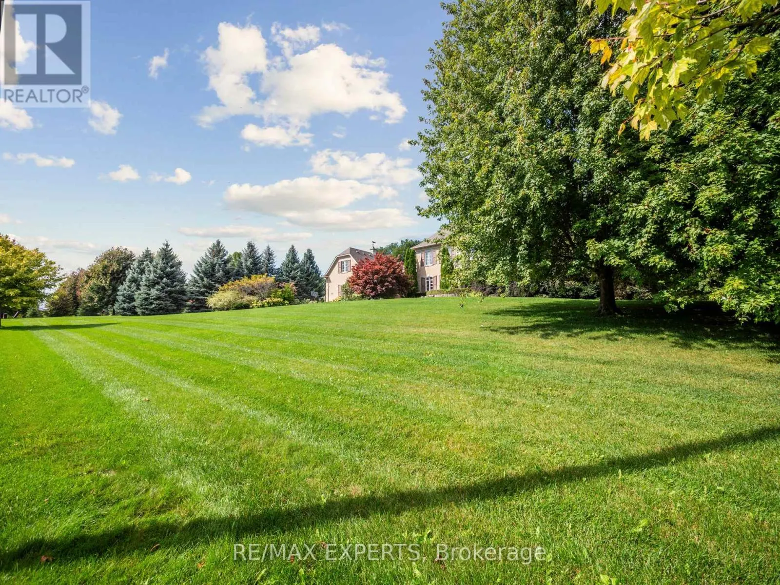 105 EDEN VALE DRIVE SE