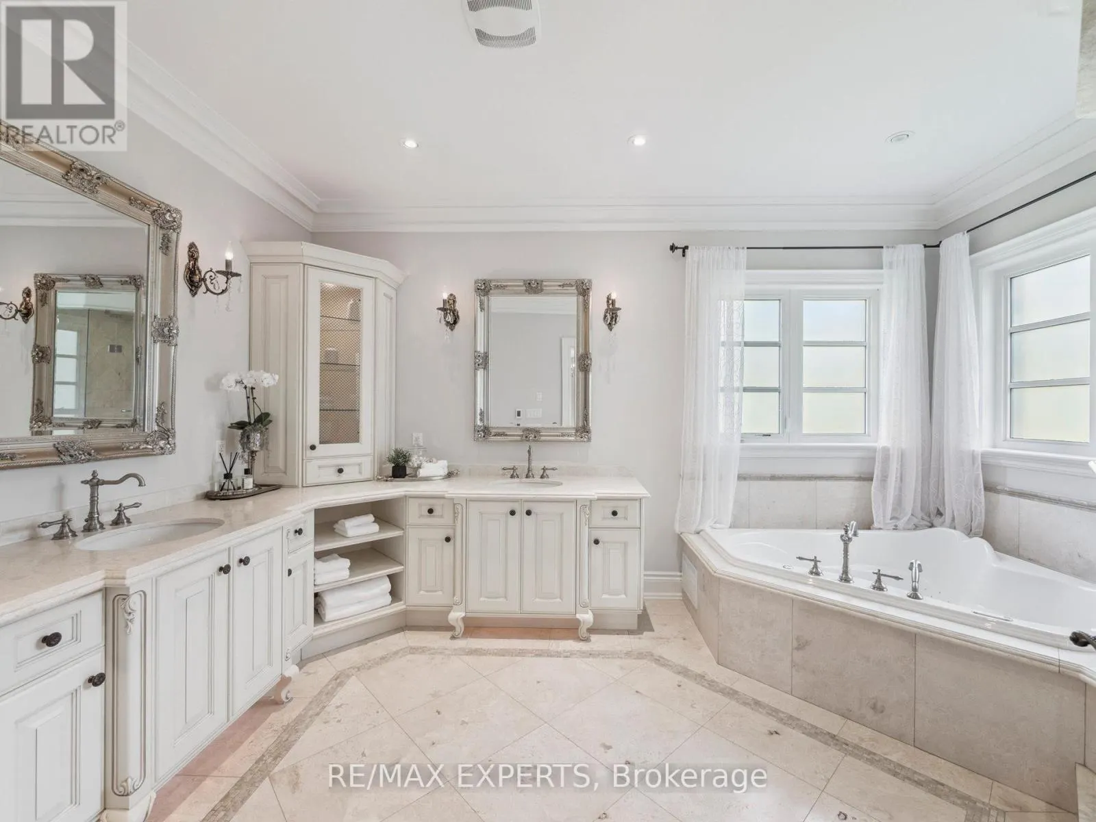 105 EDEN VALE DRIVE SE